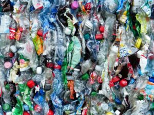 Ambiente e clima, scaricare la responsabilità del cambiamento su noi consumatori è infattibile
