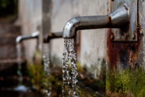 Acqua minerali, acque aromatizzate, un business che è meglio fermare