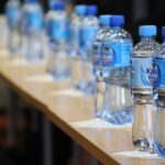 Dieci motivi per evitare l’acqua in bottiglia